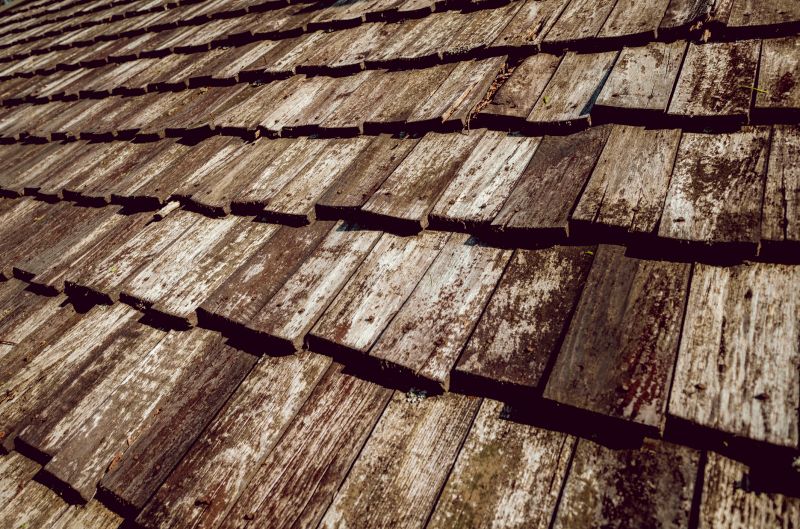 Shake Roof Replacement in Clinton, MD